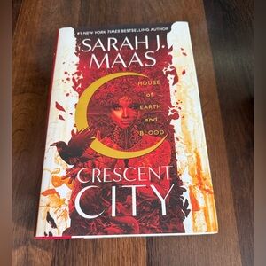 Crescent City: A House of Earth and Blood by Sarah J Maas